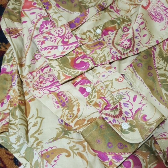 Beautiful blouse RALPH LAUREN. New without tags. - Picture 4 of 5